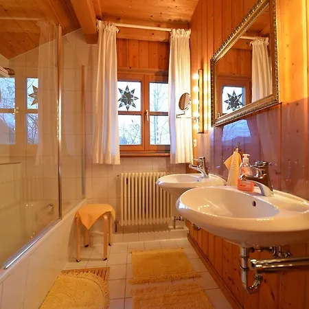 Chiemsee-Ferienwohnungen Traunstein Habitación foto